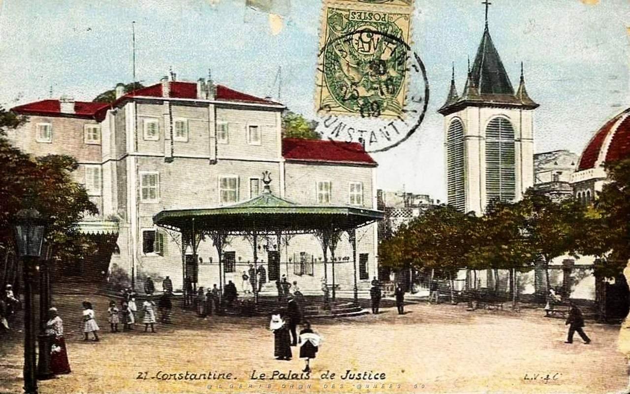 Constantine  - Kiosque 06.jpg